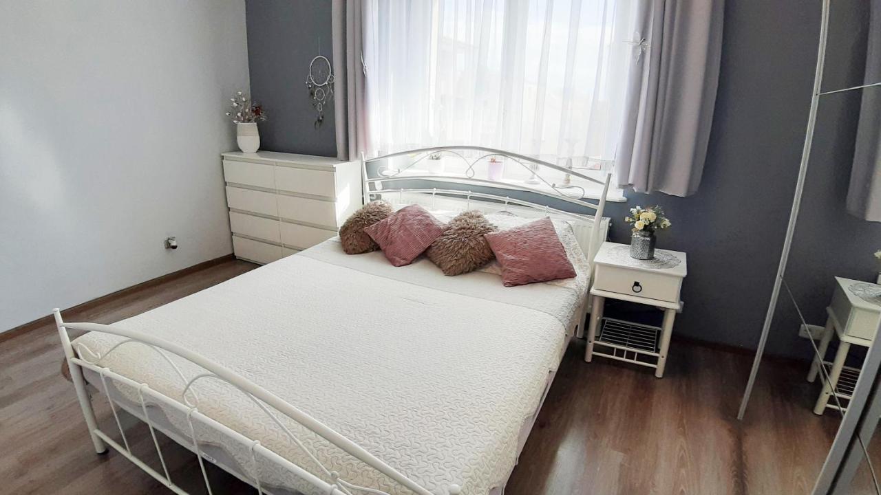 Sea&Wine Apartamenty Darlowko Buitenkant foto